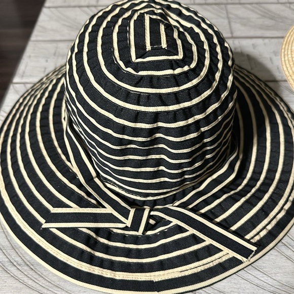 ♥️ San Diego Floppy Hat - Picture 3 of 3